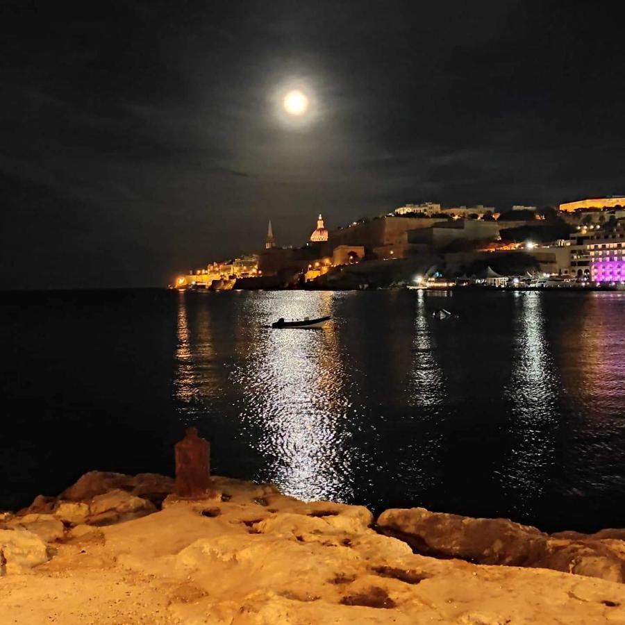 Boutique Style - 2 Bedroom Apartment- Ta'Xbiex, Sliema Area Ta Xbiex エクステリア 写真